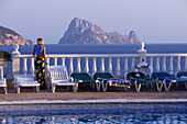 Club Delfin, Blick auf Es Vedra Insel, , Cala Codolar, Ibiza Balearen, Spanien