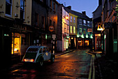 Fußgängerzone, Kinsale in der Nacht , Kinsale, County Cork, Irland