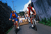 Korbschlittenfahrer, Funchal Madeira