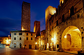 Piazza Duomo, San Gimignano, Toskana, Italien