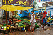 Market stall, plastic tarpaulin, monsoon, Varanasi, Benares, Uttar Pradesh, India