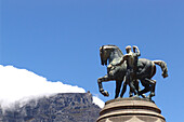Statue and table mountain in the sunlight, Cape Town, South Africa, Africa