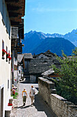 Tourists, Soglio, Bergell, Grisons, Switzerland