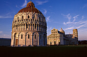 Leaning Tower of Pisa, Tuscany Italy