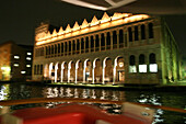Auf dem Boot am Palazzo Fondaco de Turchi, Vaporetto auf dem Canale Grande, San Croce, Venédig, Italien