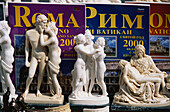 Skulpturen vor Rom 2000 Büchern, Rom, Italien