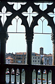 Blick von Palazzo Ca´ d´Oro, auf Canal Grande, Venedig, Italien