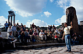 Touristenfuehrung, Forum Romanum, Rom Italien