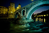 Abenddämmerung Ponte Fabricio, und Tiberinsel Rom, Italien