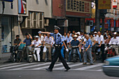 Traffic-policeman, Shanghai, VR China