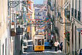 Straßenbahn Elevador da Bica, Bica, Lissabon, Portugal