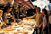 Fishmonger, Mercat de la Boqueria, Raval, Las Ramblas, Barcelona, Catalonia, Spain