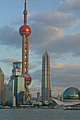Skyline Pudong,Stadtsilhouette Pudong, Huangpu River, Fluß, Pearl Orient Tower, TV Tower, Jinmao