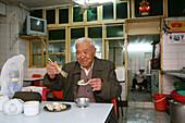 elderly man, dumpling restaurant, Hongkou, Shanghai