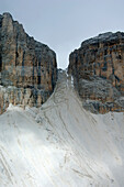 passo pordoi, bei arraba, dolomiten, italien