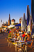 Sidewalk cafe on the Rhine promenade, Düsseldorf, Northrhine-Westfalia, Germany