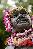 Detail der Skulptur von Prinz Jonah Kuhio Kalaniana´ole, Waikiki Strand, Honolulu, Hawaii, Amerika, USA