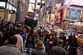 Rush hour, Times Square, Einkaufen, Touristen, Manhattan, New York City, U.S.A., Vereinigte Staaten von Amerika