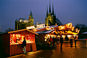 Christmas market on the Domplatz, Erfurt, Thüringia, Germany