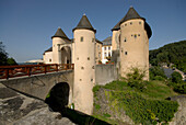 Schloss Bourglinster im Sonnenlicht, Luxemburg, Europa