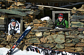 Männer, Hütte, Falkertsee, Kärnten, Österreich, Falkertsee, Kärnten, Österreich