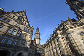 Blick vom Schlossplatz zum Schloss und der Kathedrale, Dresden, Deutschland