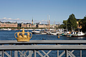 Goldene Krone auf Skeppsholmsbron Brücke, Skeppsholmen, Stockholm, Schweden, Skandinavien, Europa