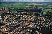 Luftbild Emden, Innenstadt, Ostfriesland, Hafen, Watt, Wattenmeer, Dollart, Nordsee, Niedersachsen