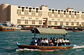 Dubai Deira, Meeresarm, Fähren
