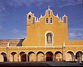 Franciscan monastery, Izamal, Yucatan, Mexico