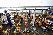 Gastronomie am Rheinufer, Rheinpromenade, Altstadt, Rhein, Düsseldorf, Landeshauptstadt von NRW, Nordrhein-Westfalen, Deutschland
