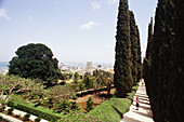 Touristen in Bahai Tempel und Bahai Gärten, Haifa, Israel
