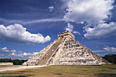 Pyramide von Kukulkan, Chichen Itza, Yucatan, Mexiko