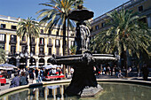 Springbrunnen, Plaza Reial, Barcelona, Spanien