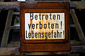 Keep off sign, harbor, Ruhrort, Duisburg, North Rhine-Westphalia, Germany