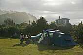 Campingplatz,  Abendessen, am Strand in Okarito, am Westland Nationalpark, Westküste, Südinsel, Neuseeland
