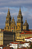 Westansicht der Kathedrale Santiago de Compostela und Altstadt, Santiago de Compostela, Galicien, Spanien