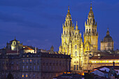 Evening view of the cathedral, Catedral de Santiago de Compostela, Colexio de San Xerome, Pazo de Raxoi, Pazo de Rajoy, Santiago de Compostela, Galicia, Spain