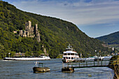 Castle Rheinstein and river Rhine at Assmannshausen, Rheingau, Hesse, Germany
