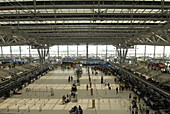 Innerhalb Bangkok Suvarnabhumi Airport, neuer Flughafen seit September 2006, Bangkok, Thailand