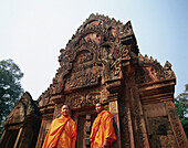 Monks at Banteay Srei, complex of Angkor Wat. Angkor. Cambodia