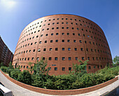 El Ruedo condomium by the M-30 motorway (architect: Francisco Javier Saenz de Oiza). Madrid. Spain