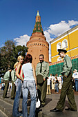 Soldiers chatting up. Kremlin Moscow. Russia