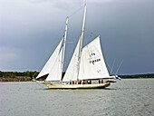 Cruise from the harbour to the Helsinki islands. Finland