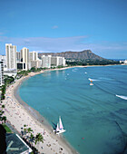 Waikiki Beach and Diamond Head. Waikiki. Hawaii. USA