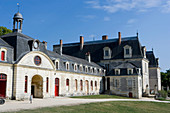 Castle, historic property of Laffon family which shelters a theatre company, an equestrian club and a B&B, Gizeux. Indre-et-Loire, France