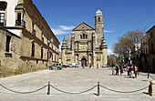 Iglesia del Salvador and Parador Nacional del Condestable Dávalos (left). Úbeda. Jaén province. Andalusia. Spain