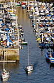 Hafen und Bahía de la Concha. Blick vom Monte Urgull. San Sebastian (Donostia). Guipuzcoa. Baskenland. Spanien