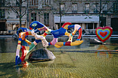 Place Beaubourg basin with Nikki de Saint-Phalle sculptures. Paris, France