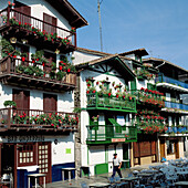 Typical houses. La Marina quarter, Fuenterrabia, Guipuzcoa, Basque Country, Spain